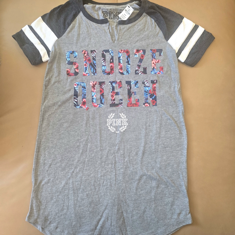 NWT- PINK Victoria's Secret Women's Gray Snooze Queen Pajama Long Shirt Size XS